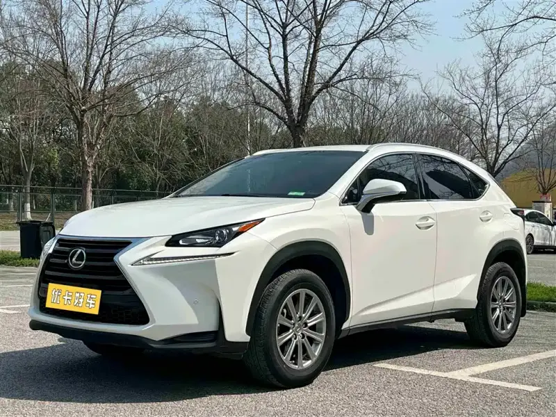 Lexus NX, 2017