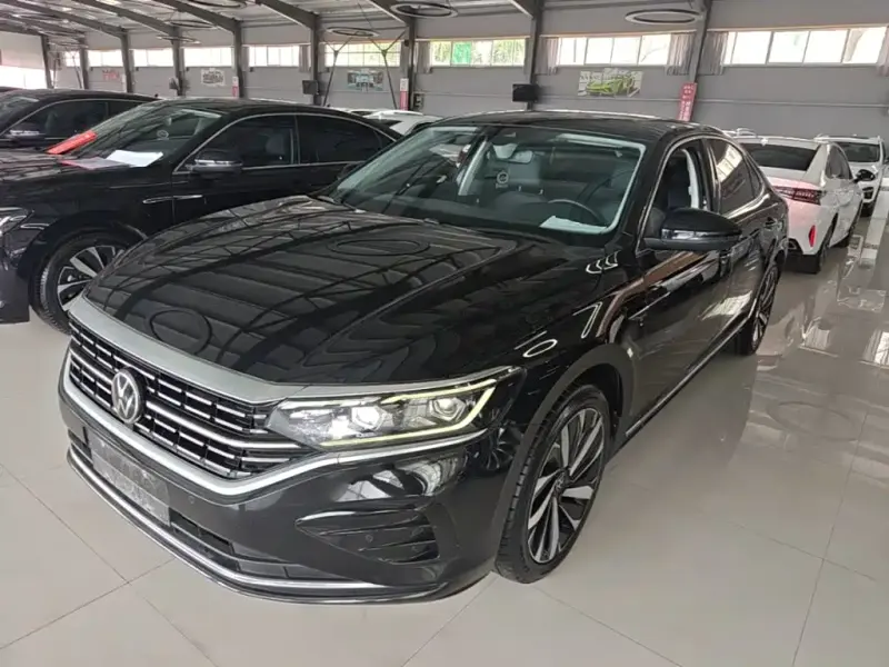 Volkswagen Passat, 2022