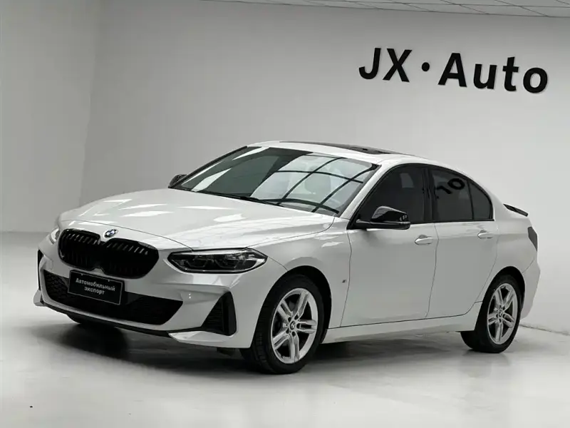 BMW 1 Series, 2021