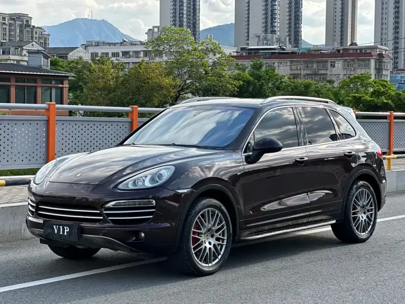 Porsche Cayenne, 2015