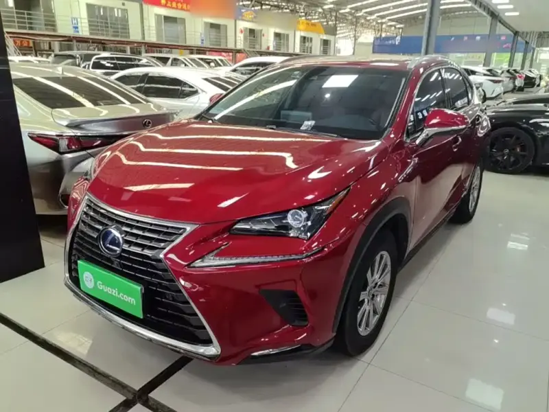 Lexus NX, 2018