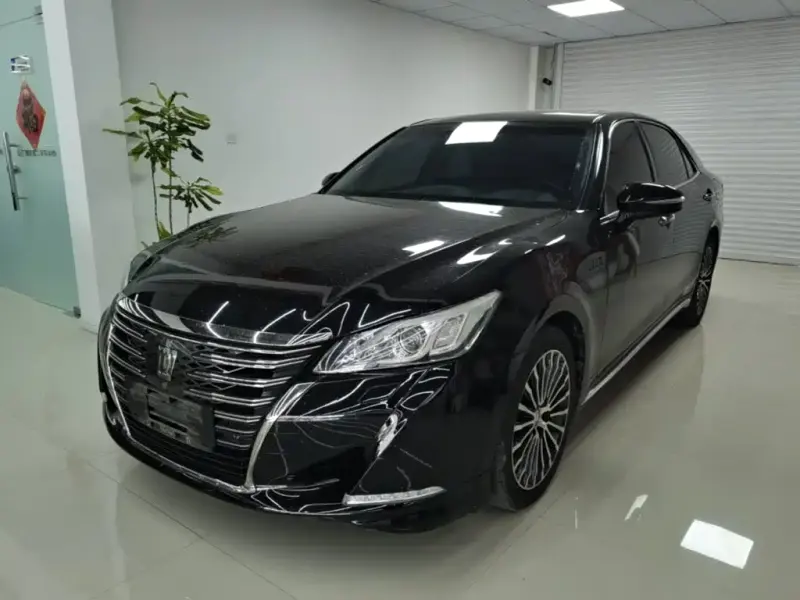 Toyota Crown, 2019