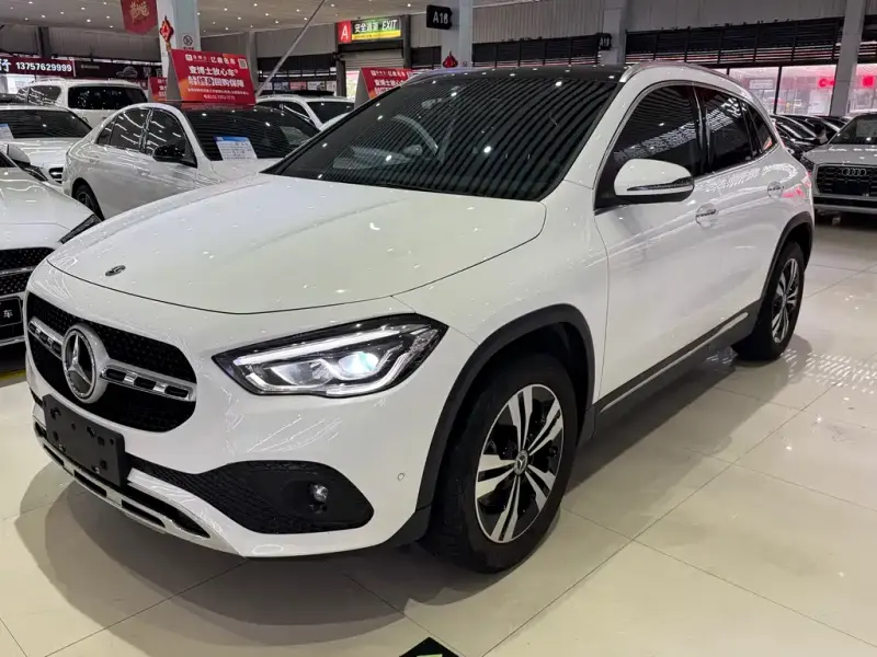 Mercedes-Benz GLA, 2021