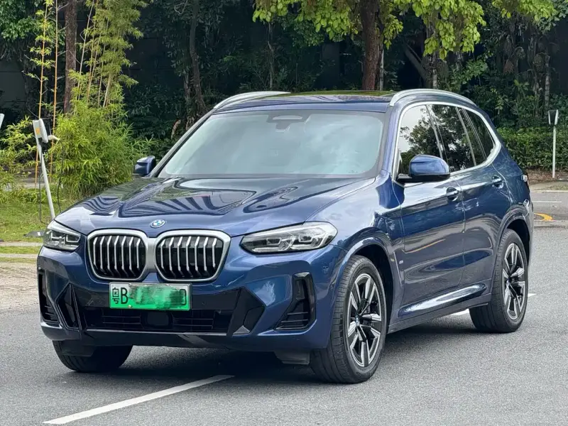 BMW iX3, 2022