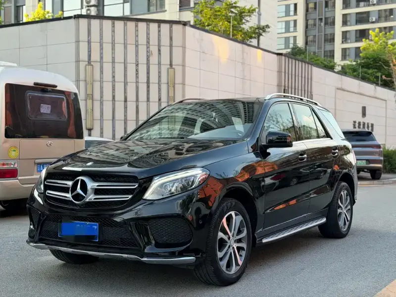 Mercedes-Benz GLE( ), 2016