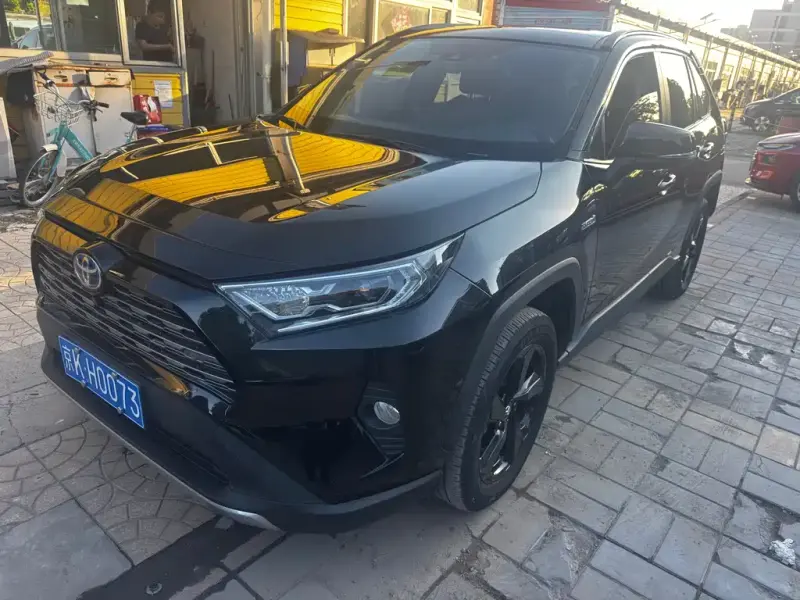 Toyota RAV4, 2023