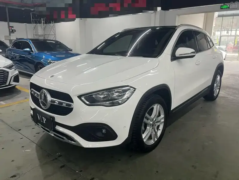 Mercedes-Benz GLA, 2021