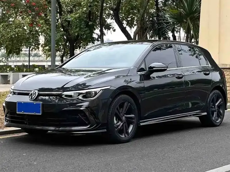 Volkswagen Golf, 2023