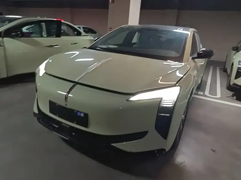 Hongqi EH7, 2026