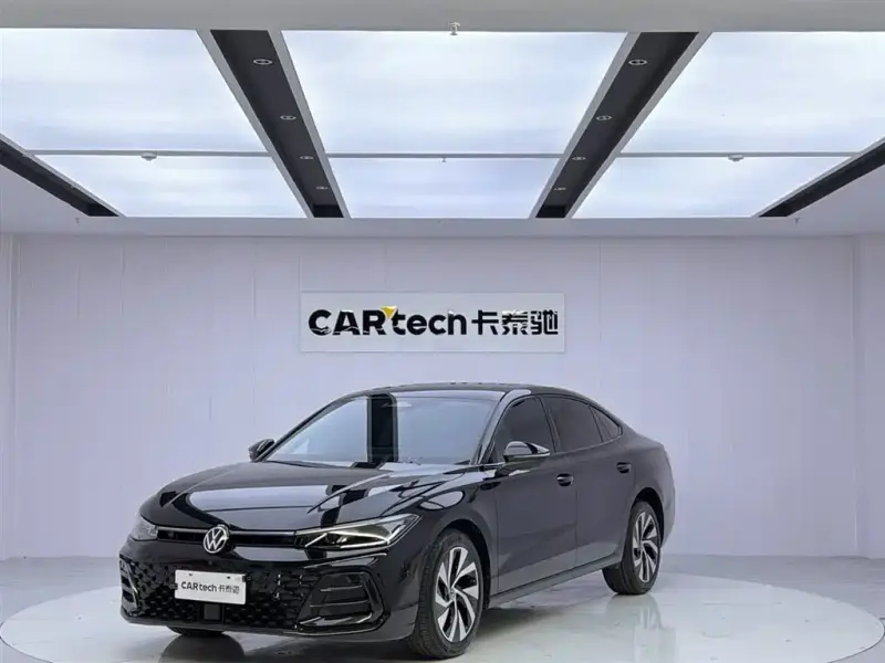 Volkswagen Passat, 2025