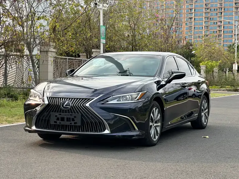 Lexus ES, 2018