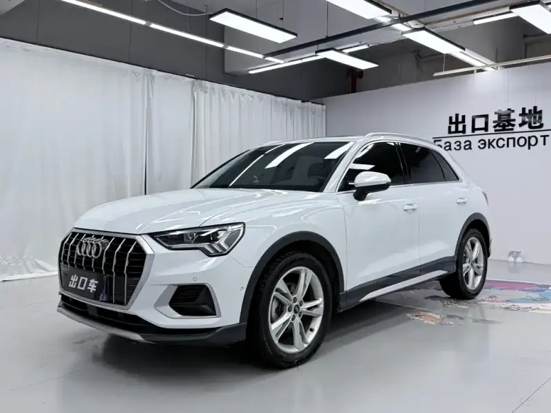 Audi Q3, 2022