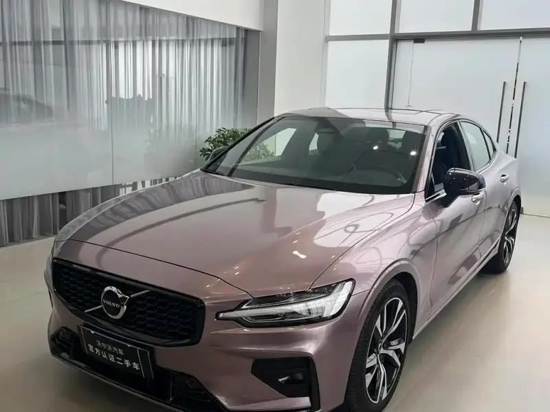Volvo S60, 2024