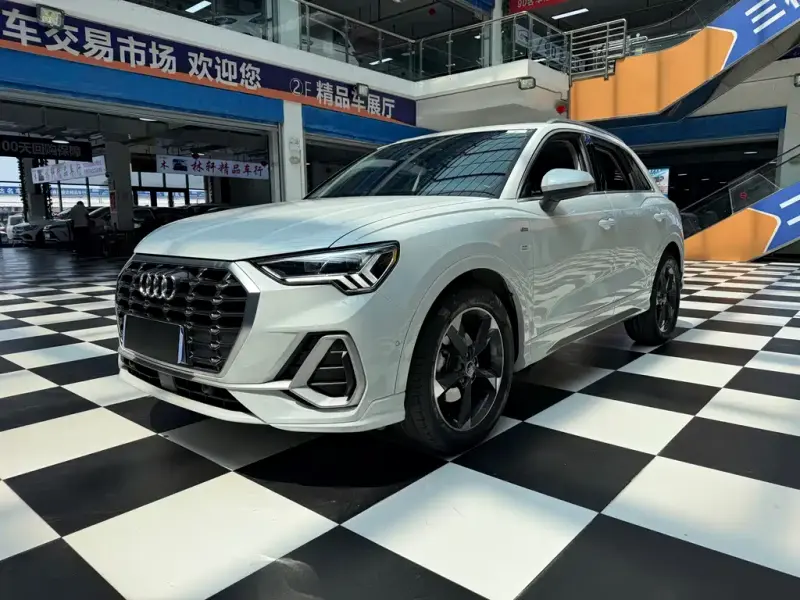 Audi Q3, 2022