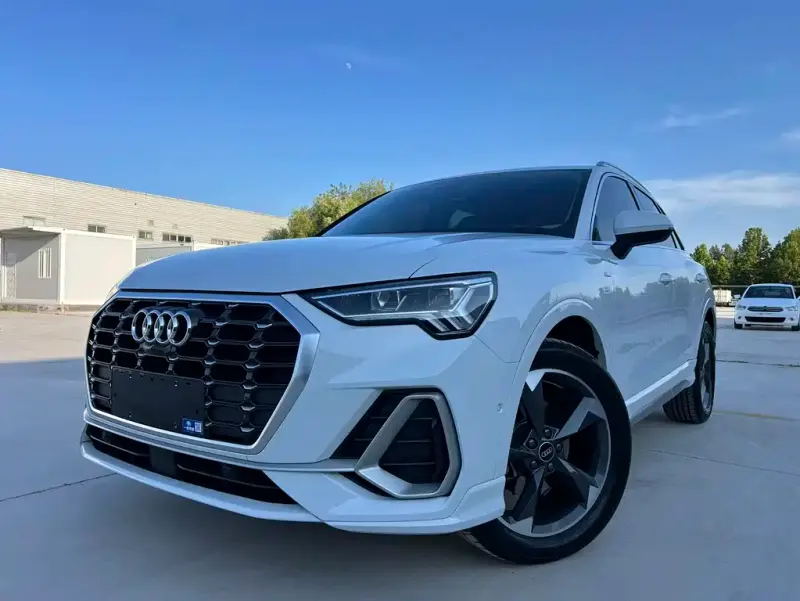 Audi Q3, 2022