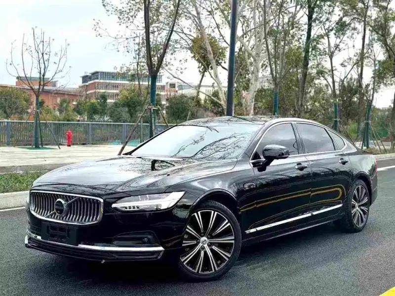 Volvo S90, 2023