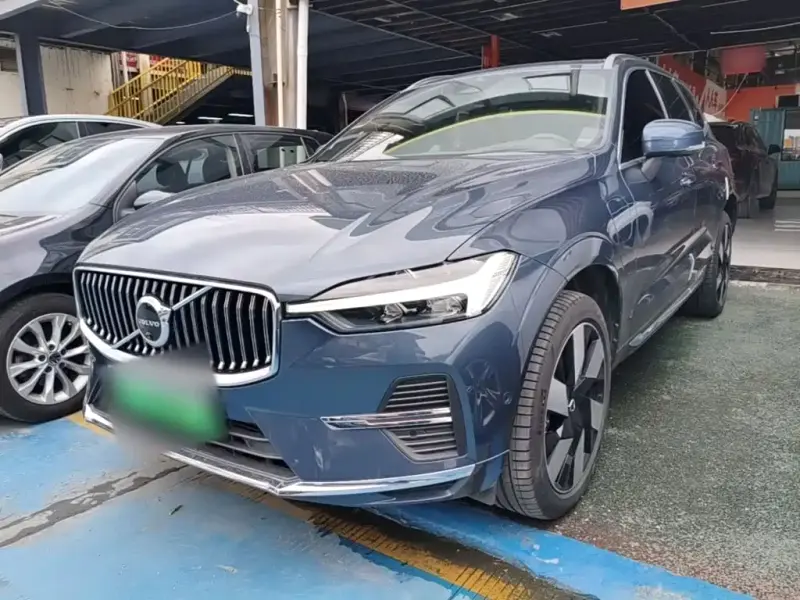 Volvo XC60 PHEV, 2023
