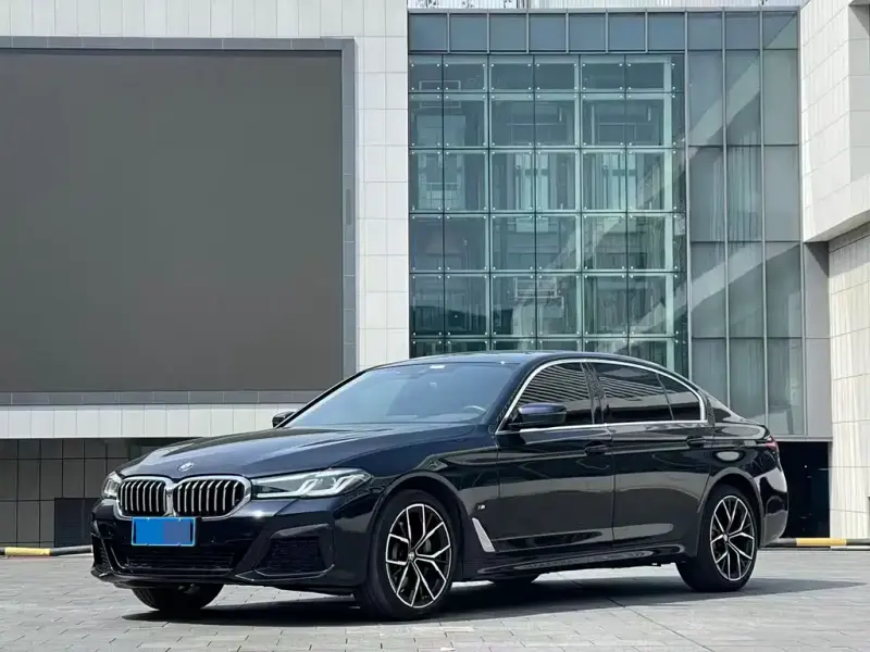 BMW 5 Series, 2022