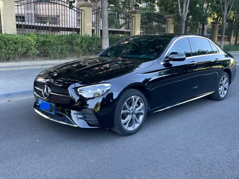 Mercedes-Benz E-Class, 2022