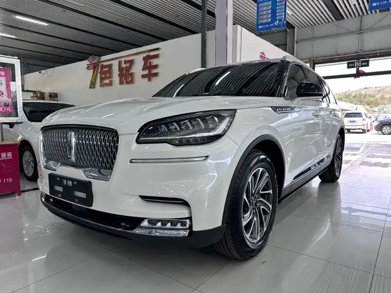 Lincoln Aviator, 2023