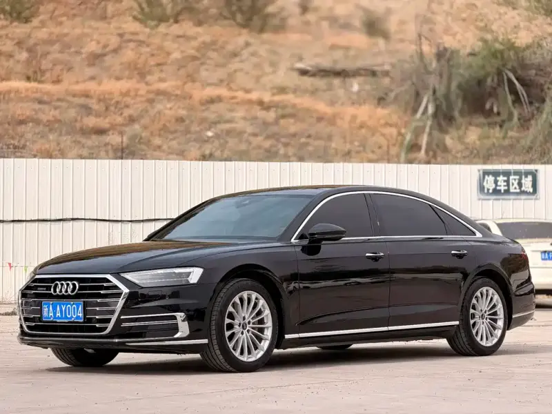Audi A8, 2021