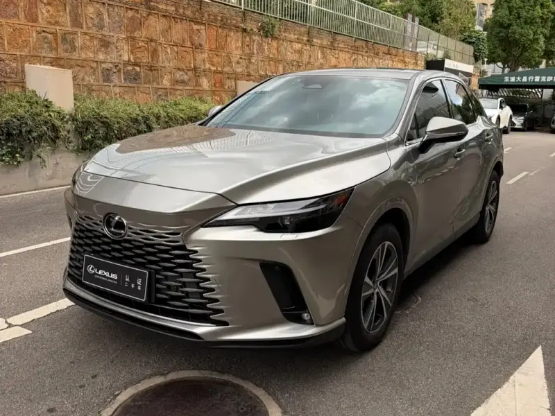 Lexus RX, 2025