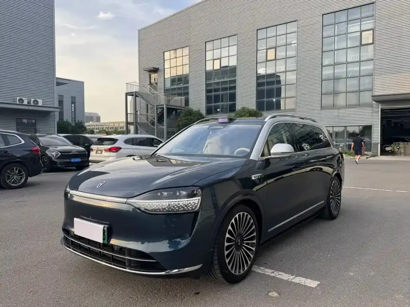 AITO M9, 2025