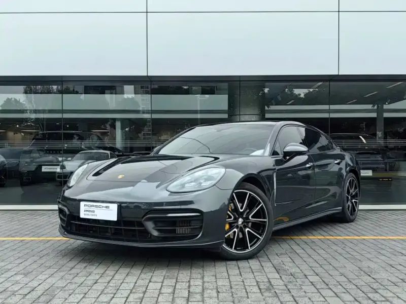 Porsche Panamera, 2022