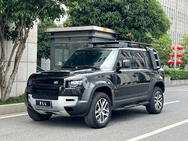 Land Rover Defender, 2024