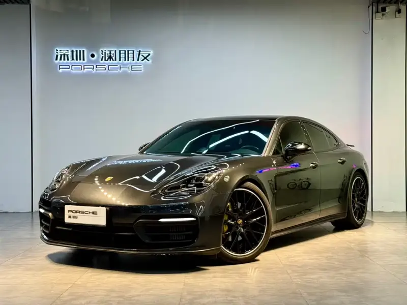 Porsche Panamera, 2023