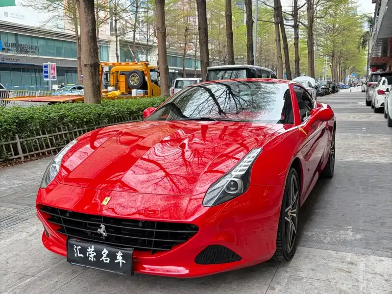 Ferrari California T, 2015