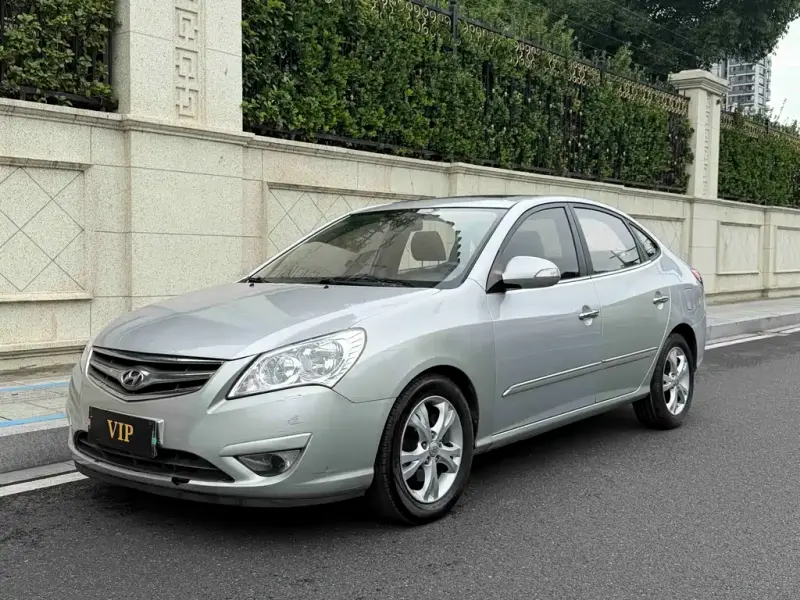 Hyundai Elantra, 2011