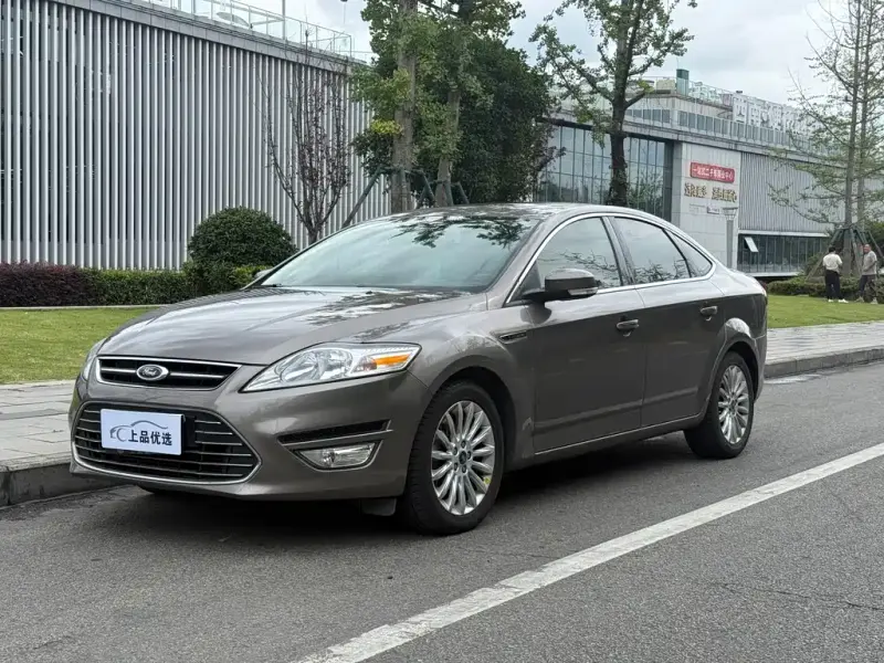 Ford Mondeo, 2012