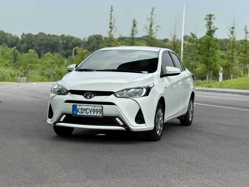 Toyota Yaris L, 2021