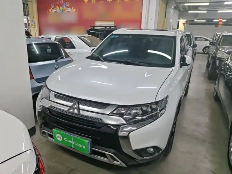Mitsubishi Outlander, 2019