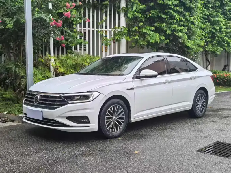 Volkswagen Sagitar, 2020