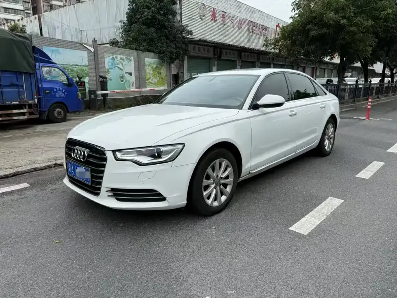 Audi A6L, 2015