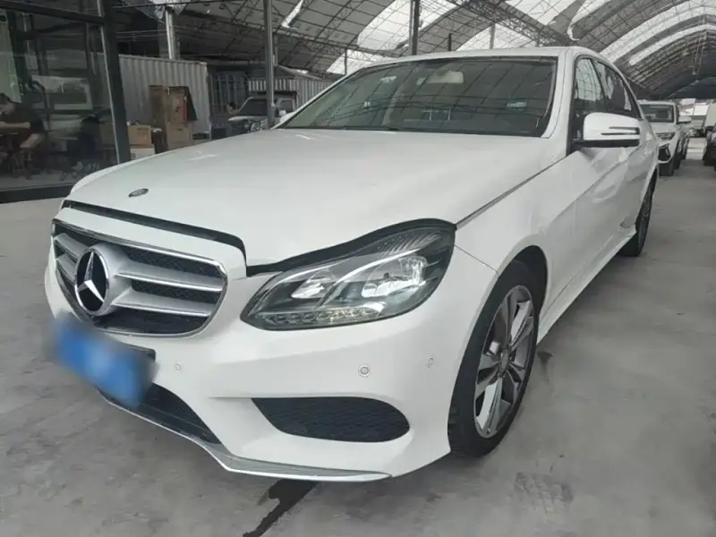 Mercedes-Benz E-Class, 2015