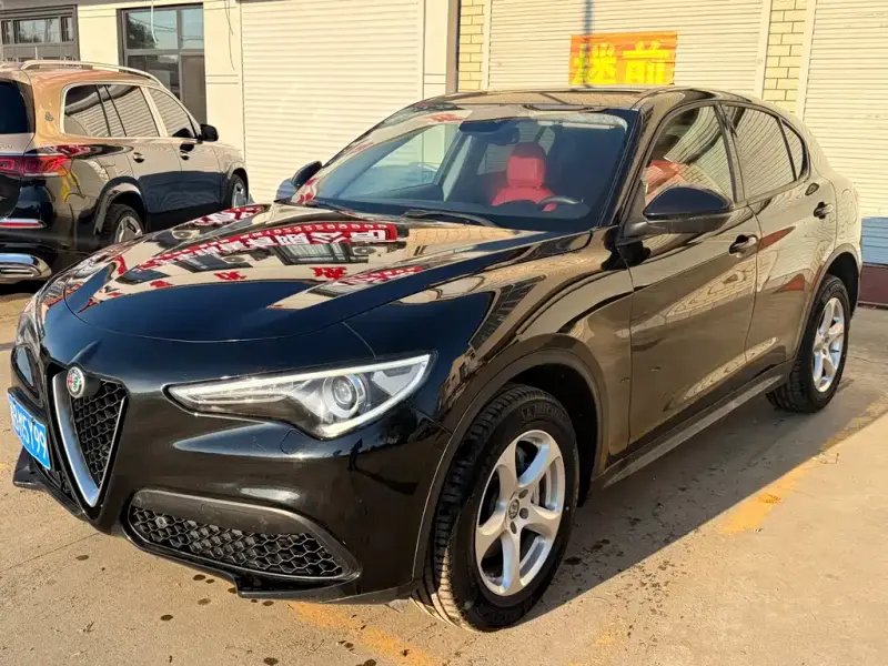 Alfa Romeo Stelvio, 2019