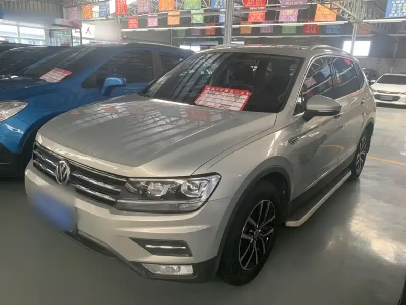 Volkswagen Tiguan L, 2017