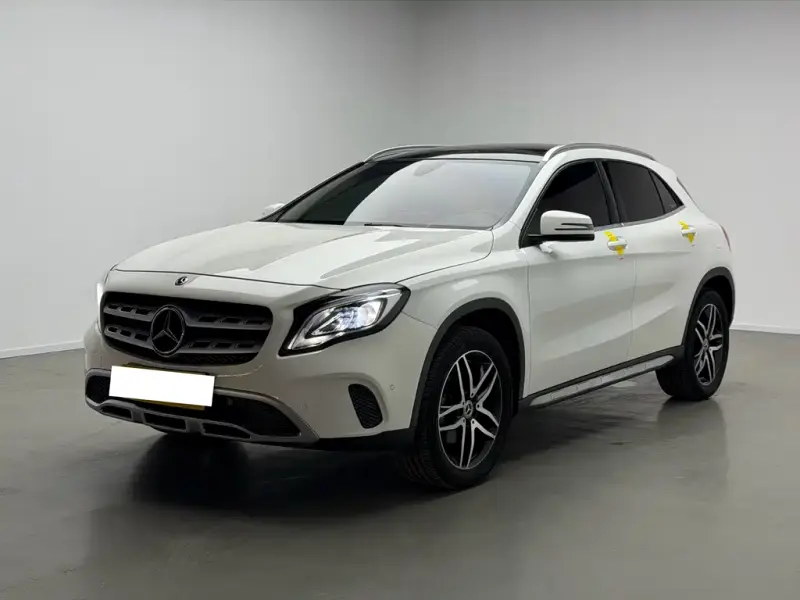 Mercedes-Benz GLA, 2018