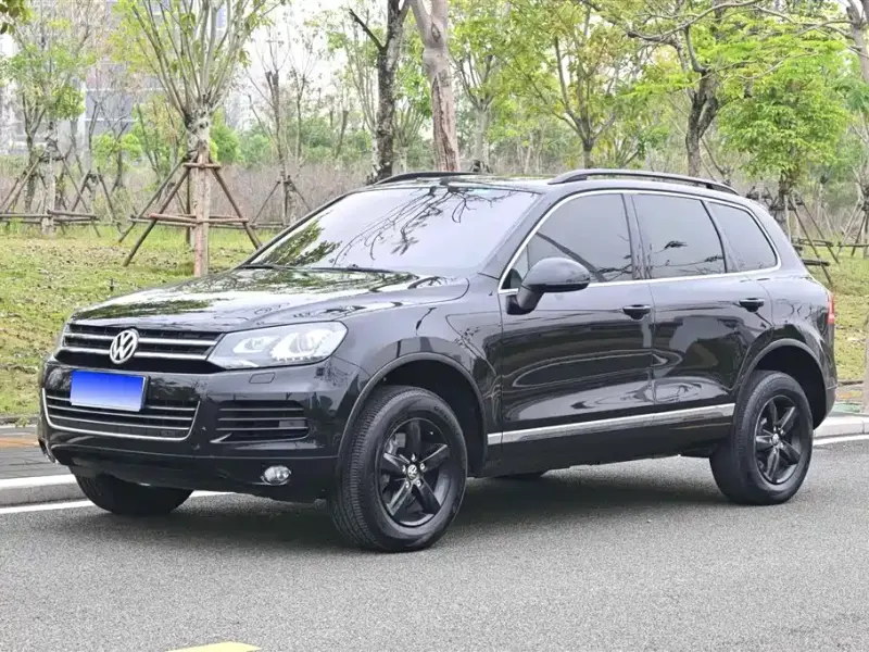 Volkswagen Touareg, 2015