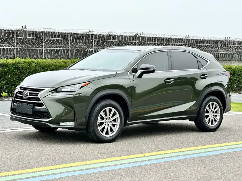 Lexus NX, 2017