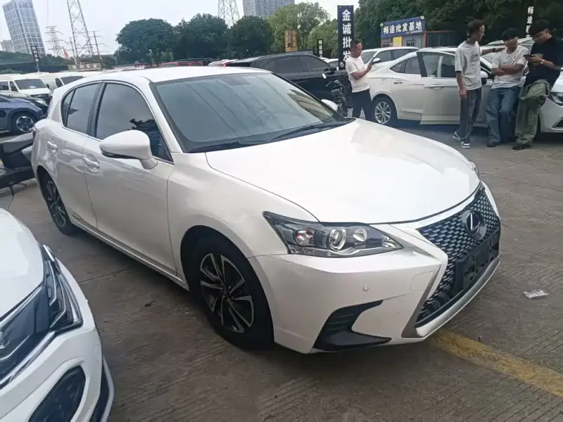 Lexus CT, 2020