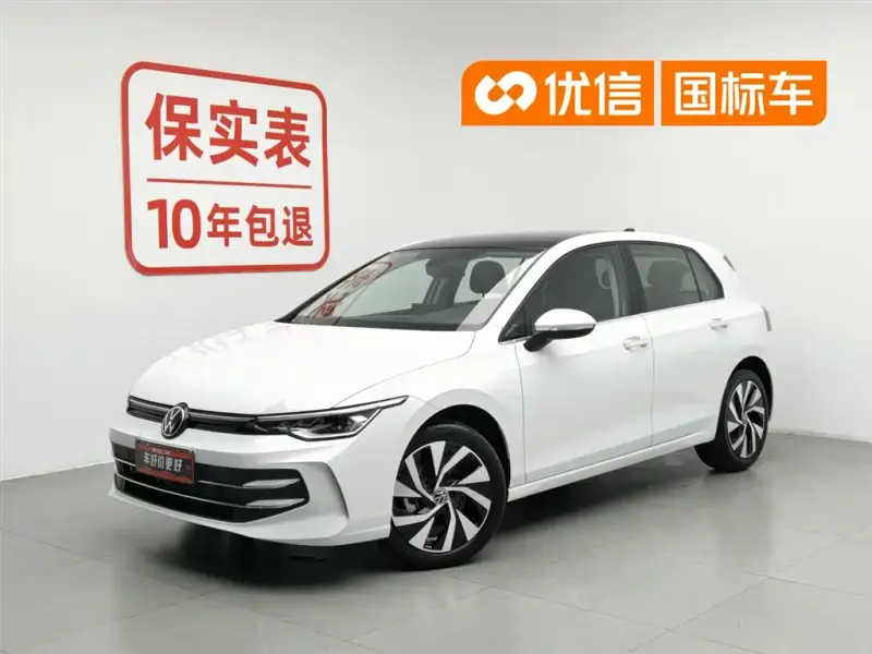 Volkswagen Golf, 2025