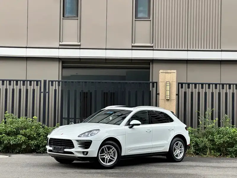 Porsche Macan, 2016
