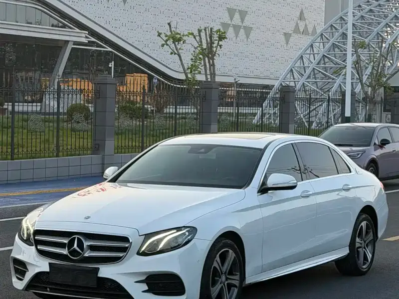 Mercedes-Benz E-Class, 2016
