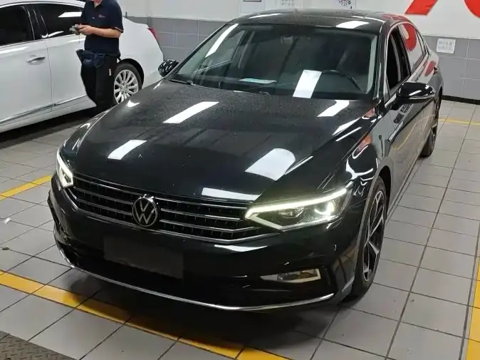 Volkswagen Magotan, 2023