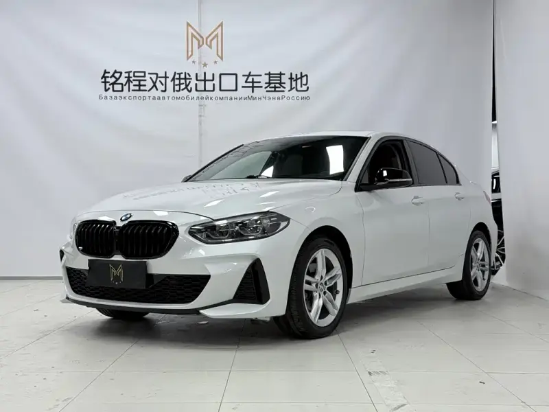 BMW 1 Series, 2022