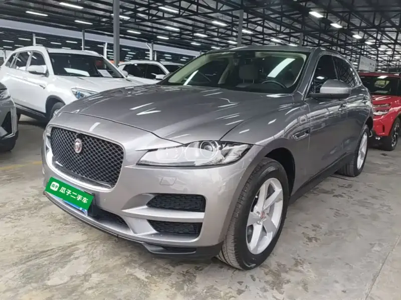 Jaguar F-PACE, 2021